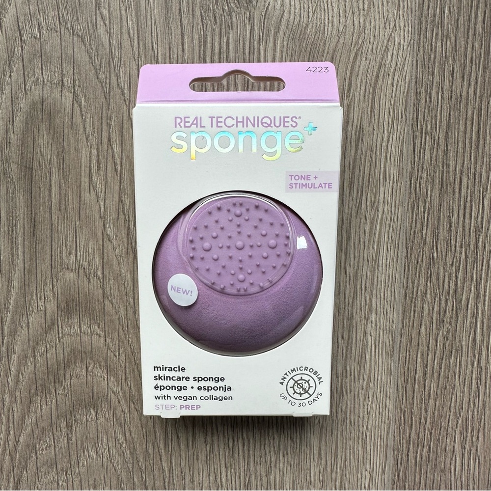 🧖🏻‍♀️ 4/$25 🆕 Real Techniques Miracle Skincare Toning Sponge with Vegan Collagen